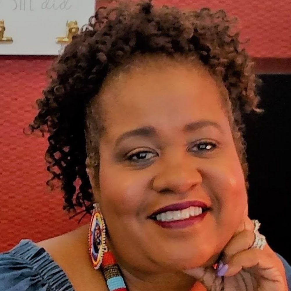 Meet your Posher, Pamela
